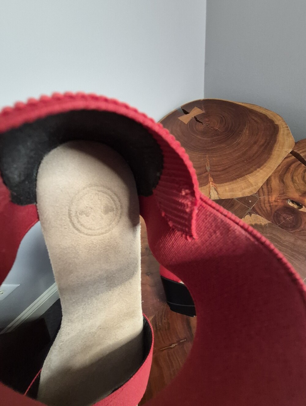 CHARLESTON SHOE CO. Justice Red Mini Wedge Sandals - 9 - Picture 8 of 11